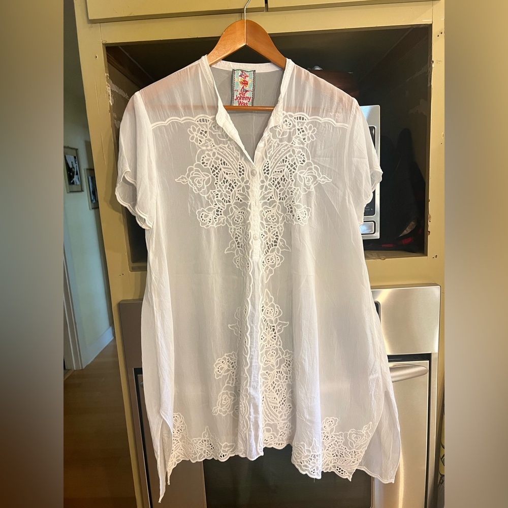 Johnny Was Tunic White Embroidered Sz. S Like New